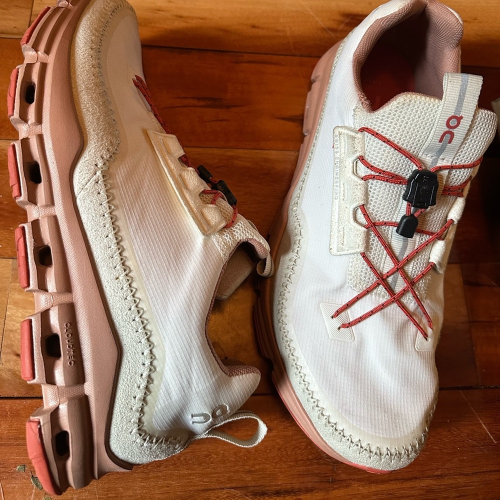 On Running White and Pink Cloudaway slip on shoe women’s 10.5